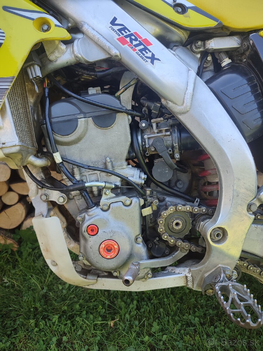 Suzuki rmz 250