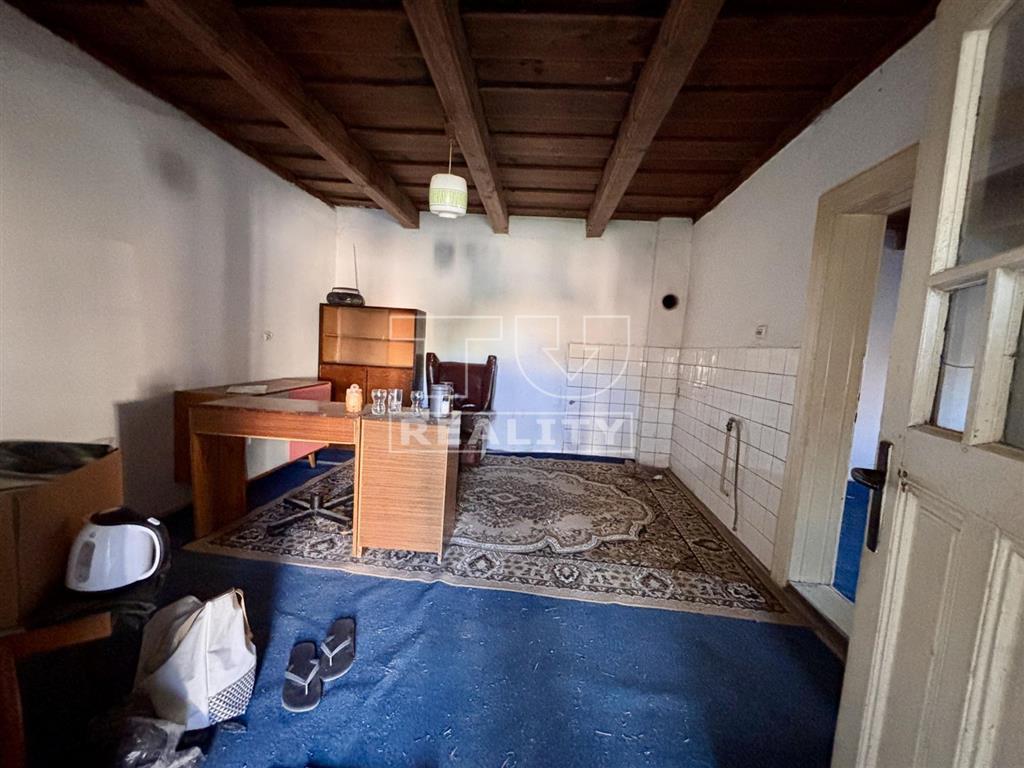 Na predaj starší dom Ludanice - 5