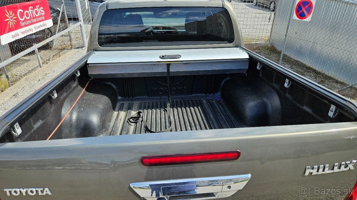 Toyota Hilux DC 2.8 I D-4D Active PLUS 4x4 A/T - 5