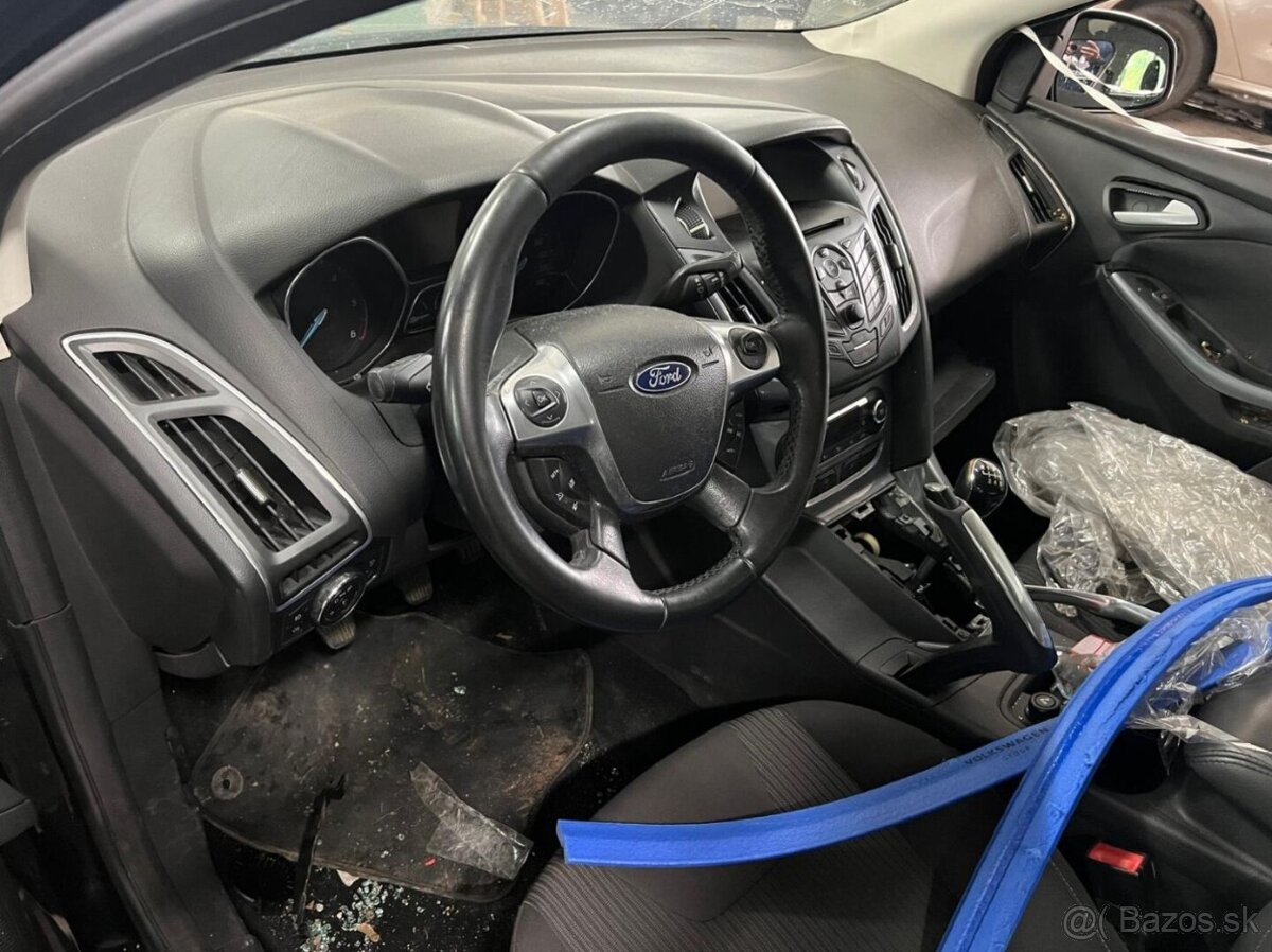 Rozpredám na diely Ford Focus mk3 HB combi - 5