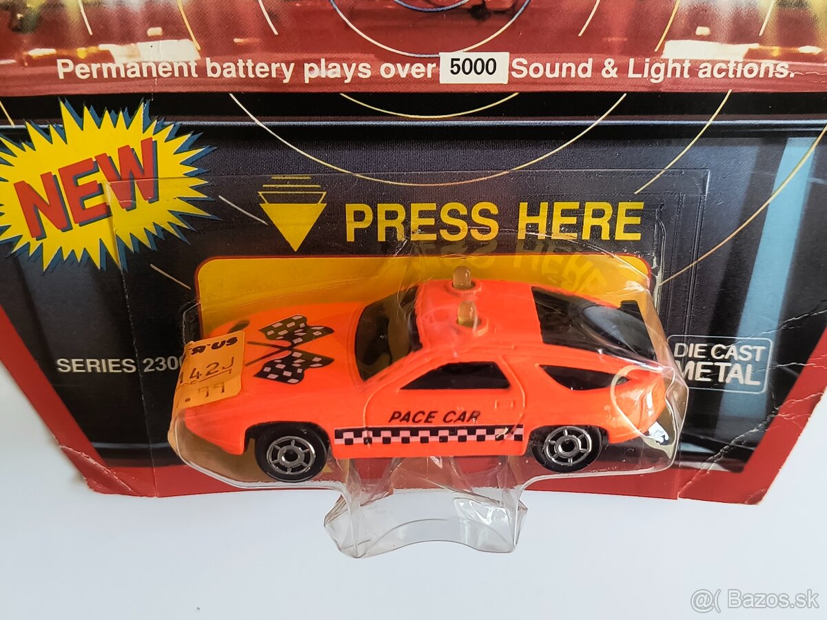 modely Majorette SONIC FLASHERS - Porsche 928 Military truck - 5