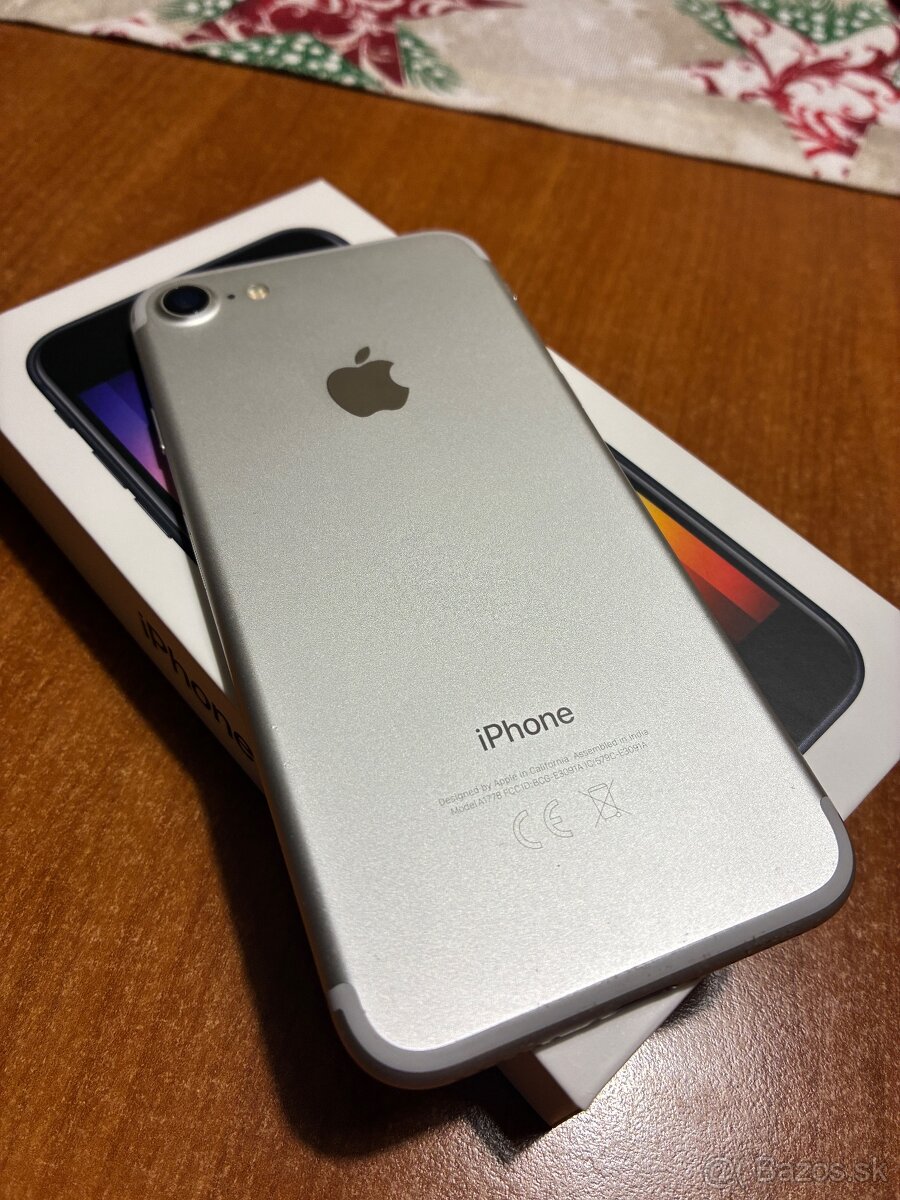 iPhone 7, 32 GB strieborný - 5