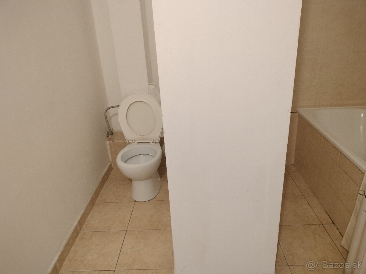 Prenájom garsónky, JUH - 5