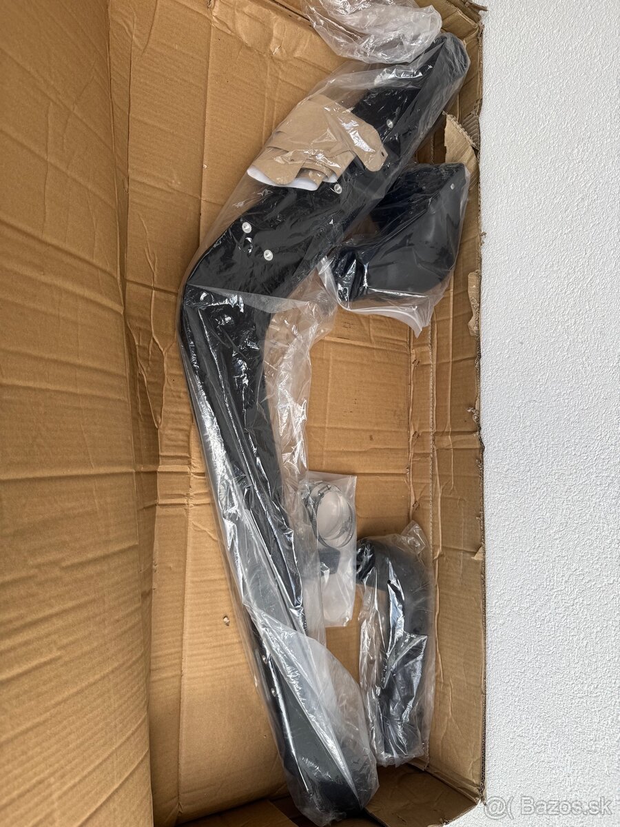 Nový nepoužitý šnorchel Suzuki Samurai - 5