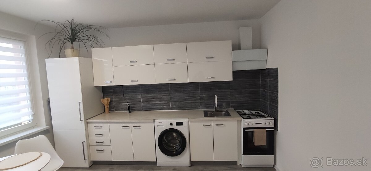 REZERVOVANÉ: 1 izbový byt komplet zariadený Žilina Vlčince - 5
