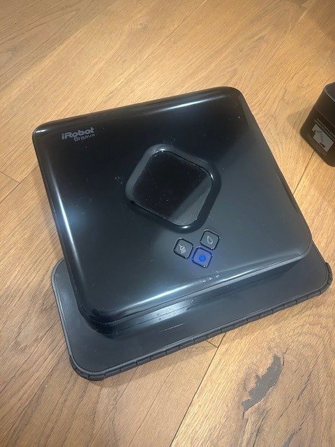 Robotický mop iRobot Braava 380 - 5