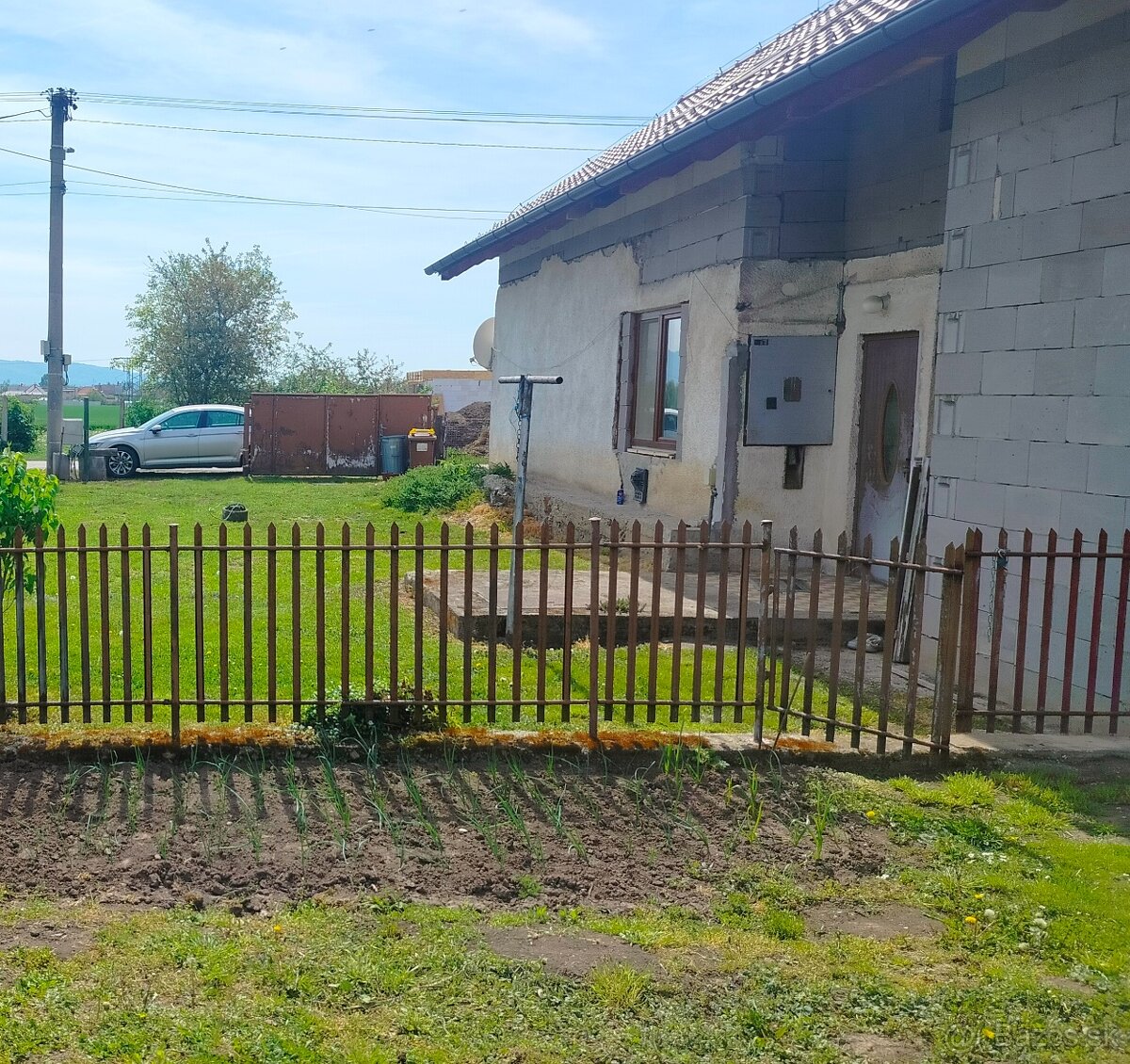 Predám starší rodinný dom s prístavbou – 646 m² pozemok - 5