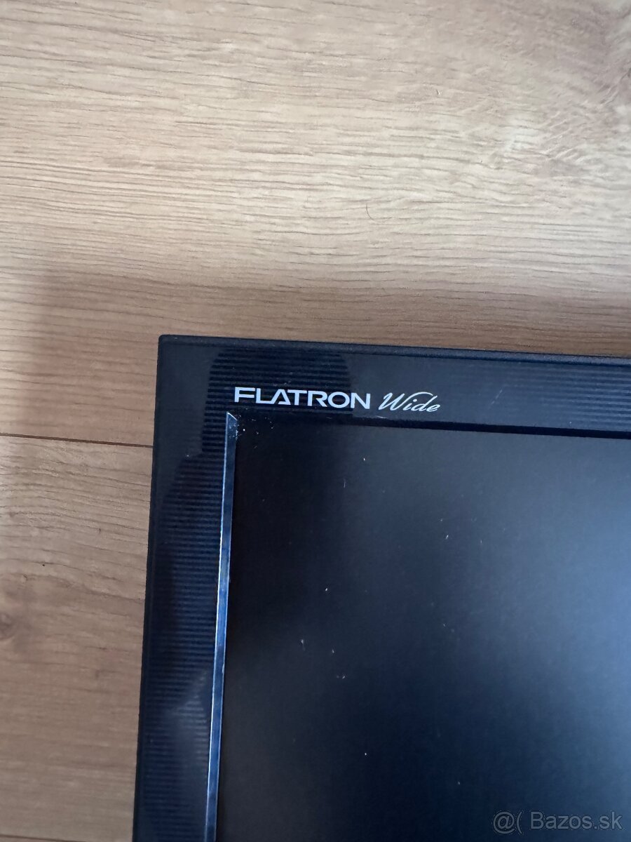 Monitor - LG FlatronWide - 5