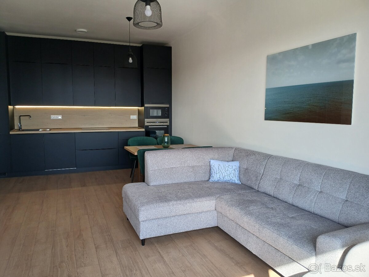 Prenájom 2-izbový byt Cassovar - 5