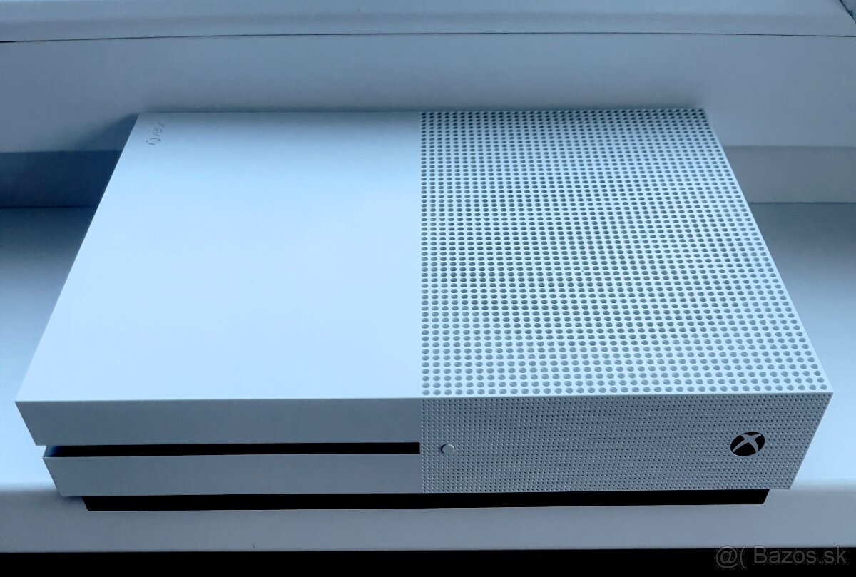 Xbox One S+dva ovládače+hry - 5