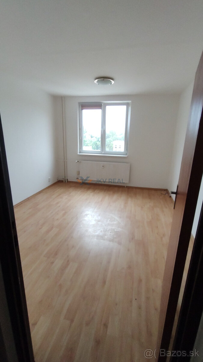 Exkluzívne Prenájom : 3 izbový byt v Trenčíne JUH - 5