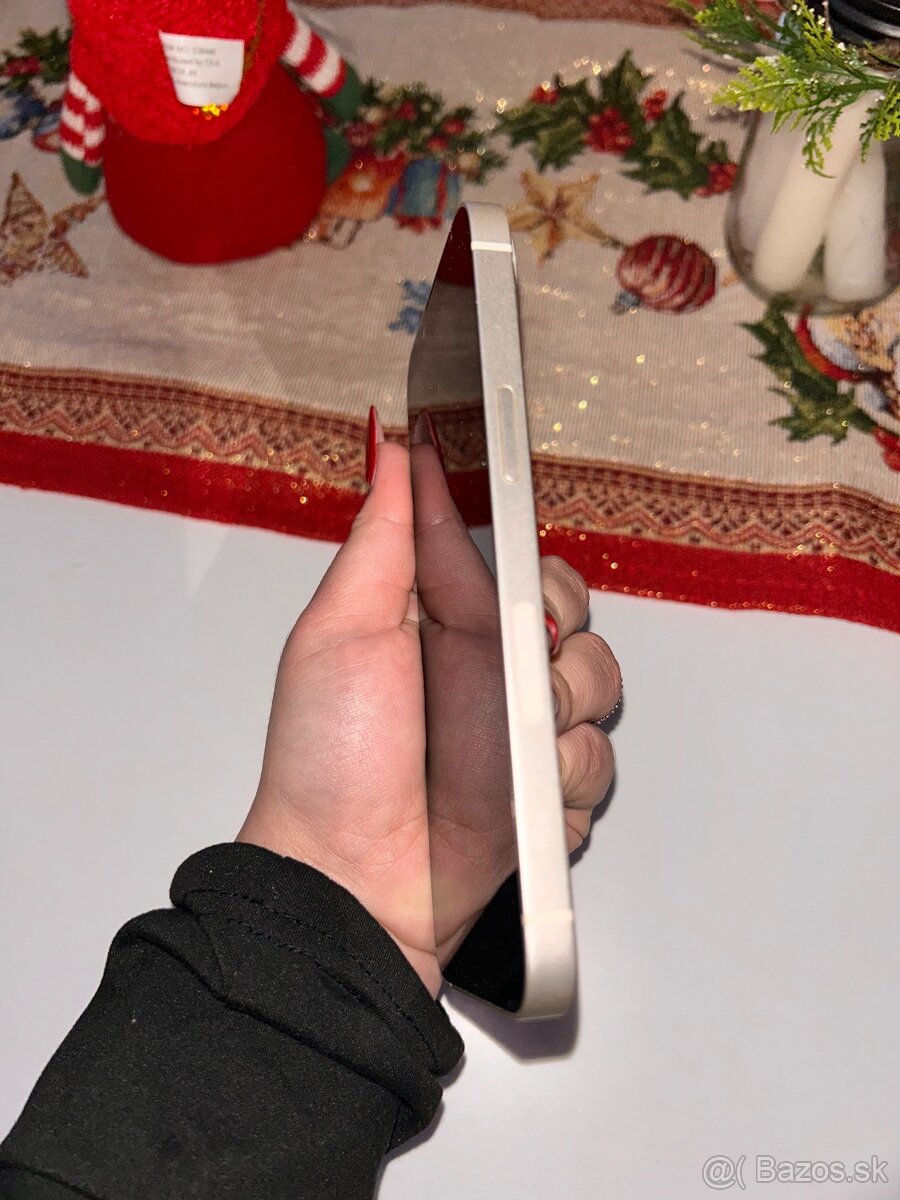 Predám iPhone 13 - 5