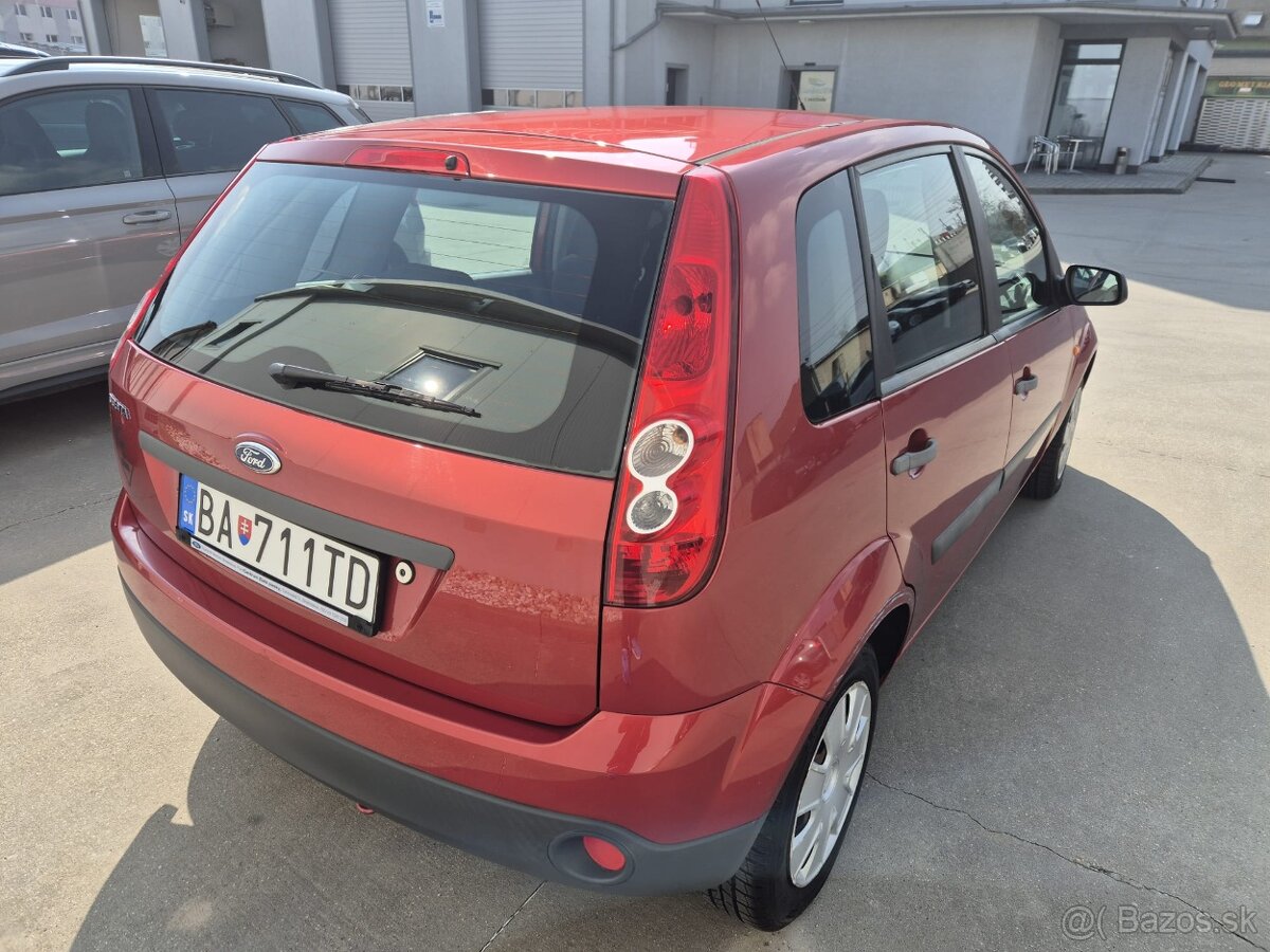 Ford Fiesta 1.25i - 5