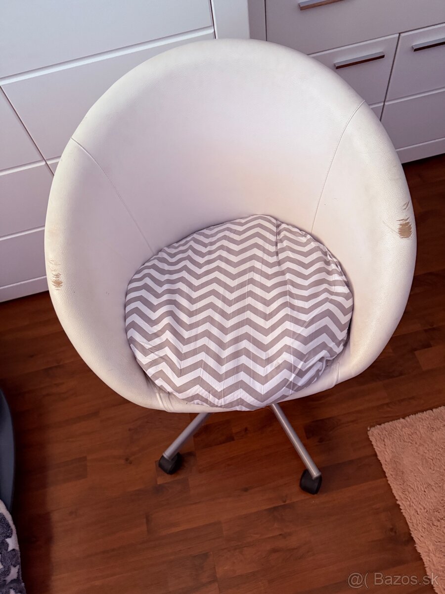 otočné kreslo IKEA - 5
