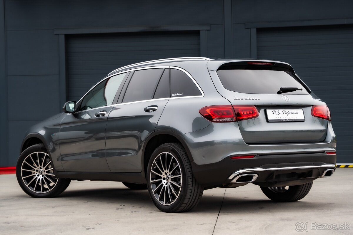 Mercedes-Benz GLC 300de 4Matic AMG Line / Plug in Hybrid
