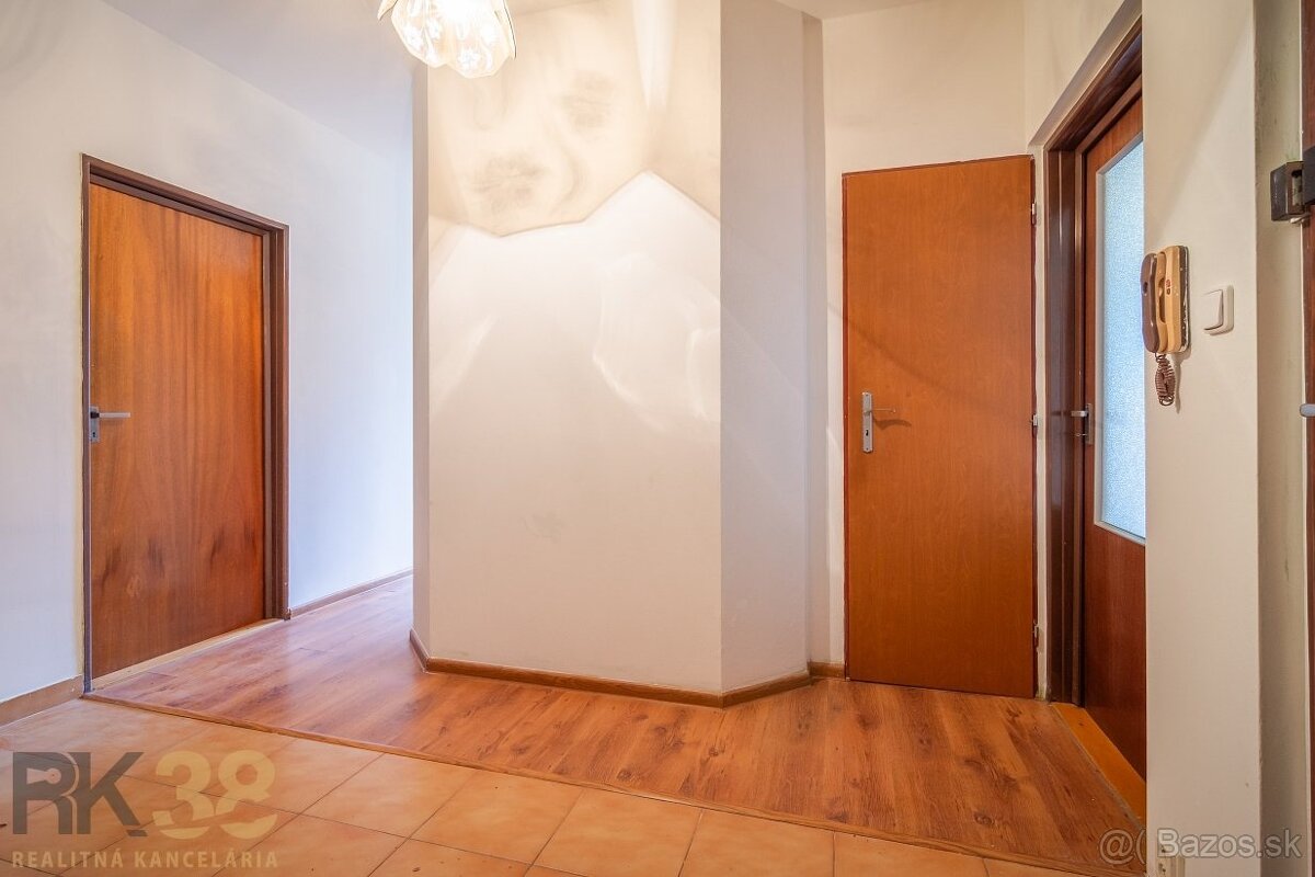 Priestranný 3-izbový byt v Poprade na predaj - 5