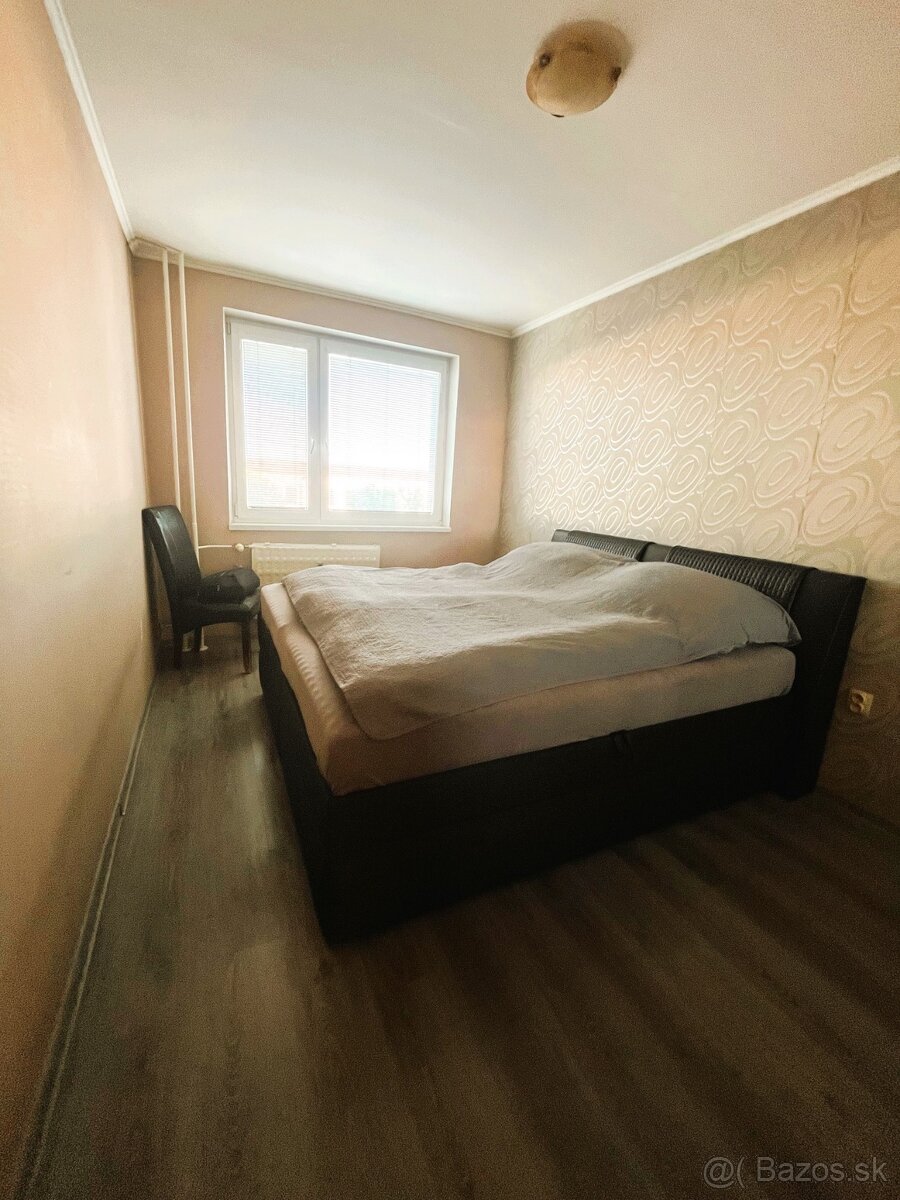 Pekný a veľký 3 izb. byt s loggiou, sídl.Vinohrady, Levice - 5