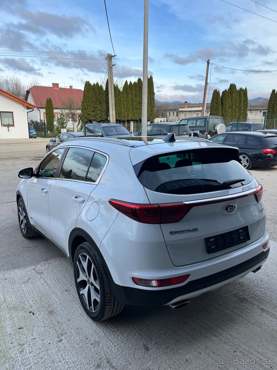 KIA Sportage 2.0 CRDi GT-Line = 4WD (4x4), A/T Panoráma = - 5