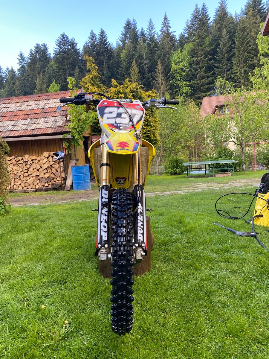 Suzuki rmz 250