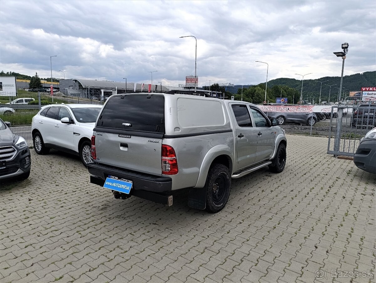Toyota Hilux DC 2.5 I D-4D Terra