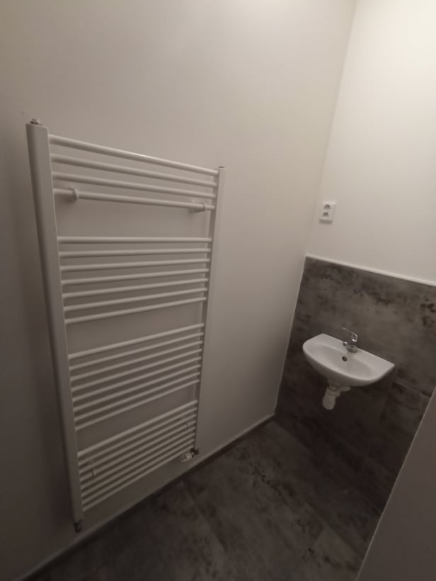 2x obchodné priestory v centre DS, Sládkovičová - 5