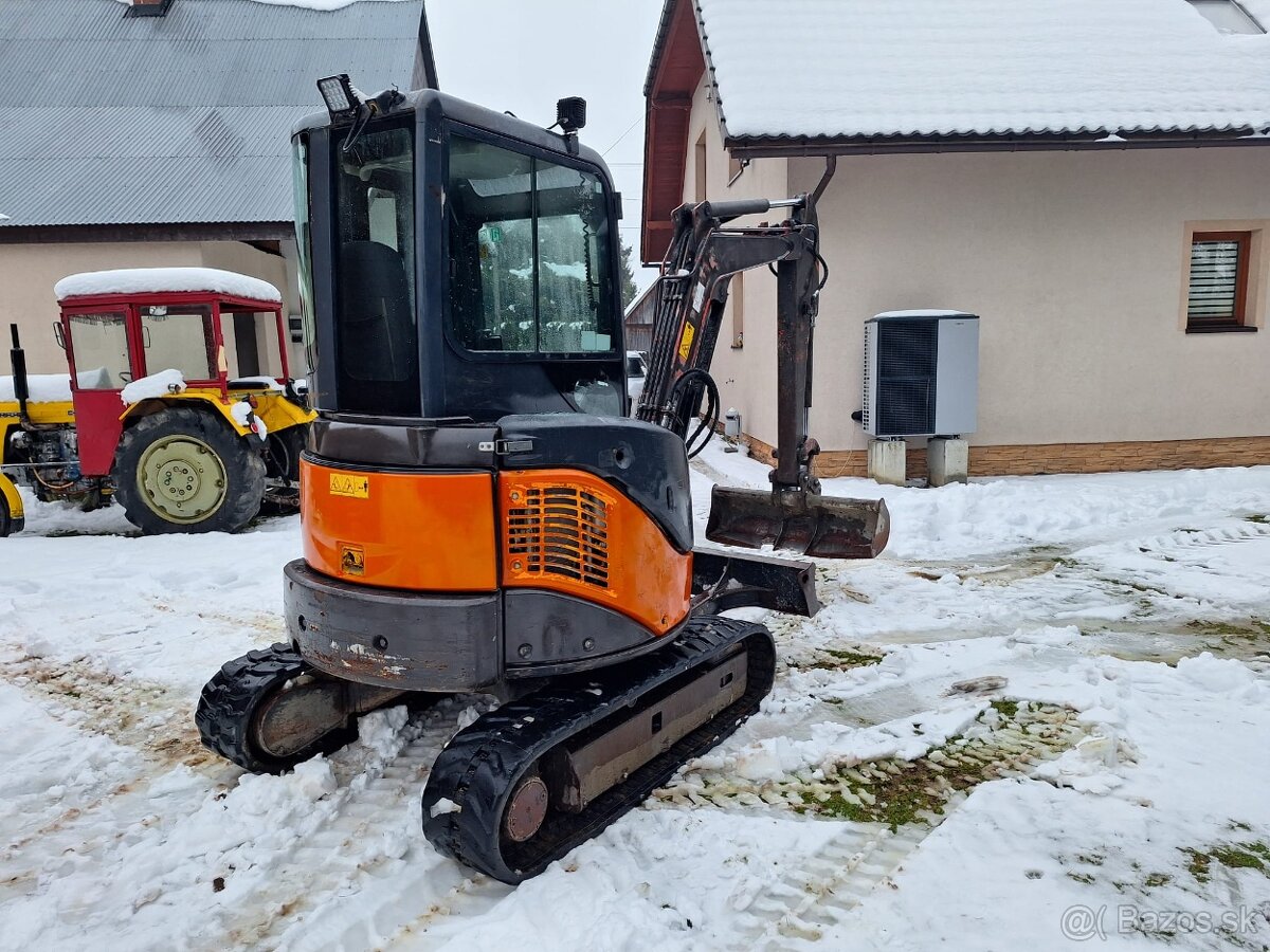 Minibager Hitachi ZX30 - 5