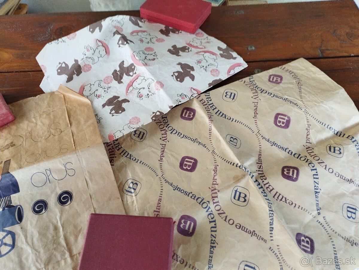 Hračky , baliaci papier - 5