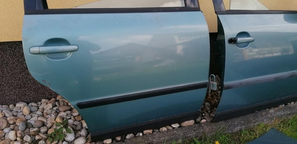 Volkswagen Passat B kufor naraznik dvere - 5