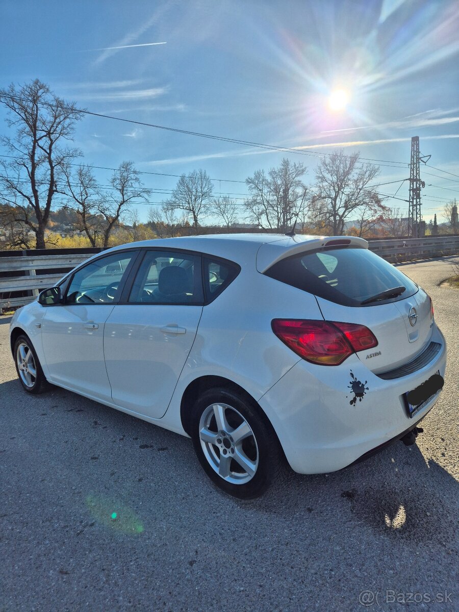 OPEL ASTRA 1.3CDTI 70KW ECOFLEX M5 2011 NOVÉ KÚPENÉ NA SK - 5