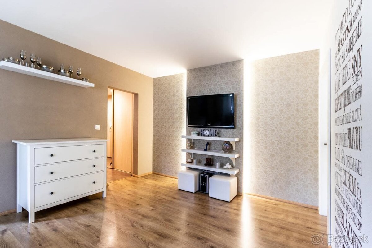 3izbovy byt Prenajom od 1.12. - 5