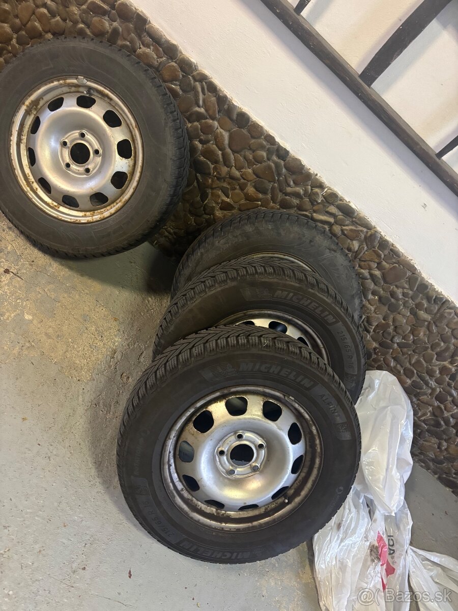 Predám zimné kolesa 215/65 R16 - 5
