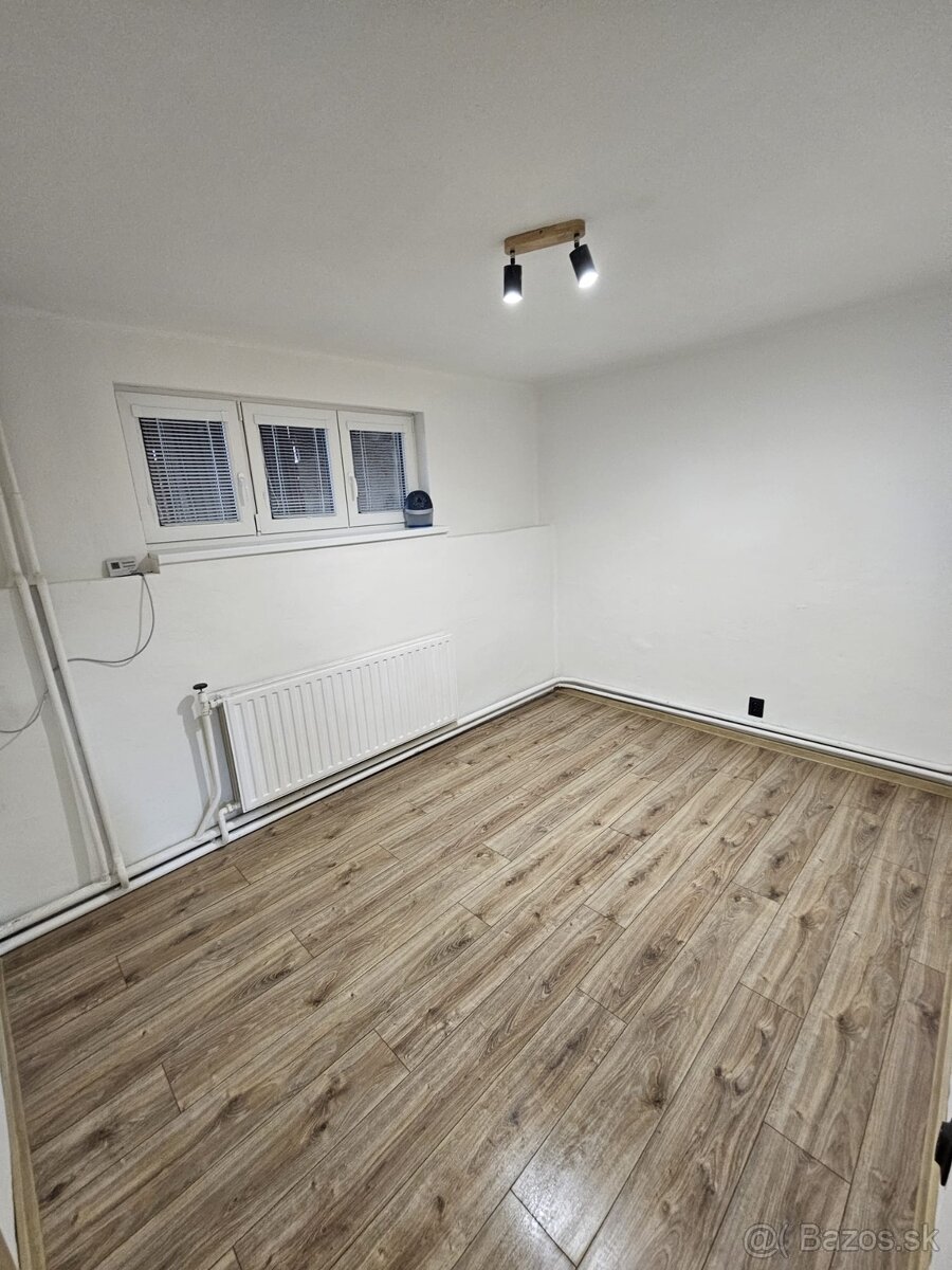 Priestranný dom na prenájom počas vianočných sviatkov Košice - 5