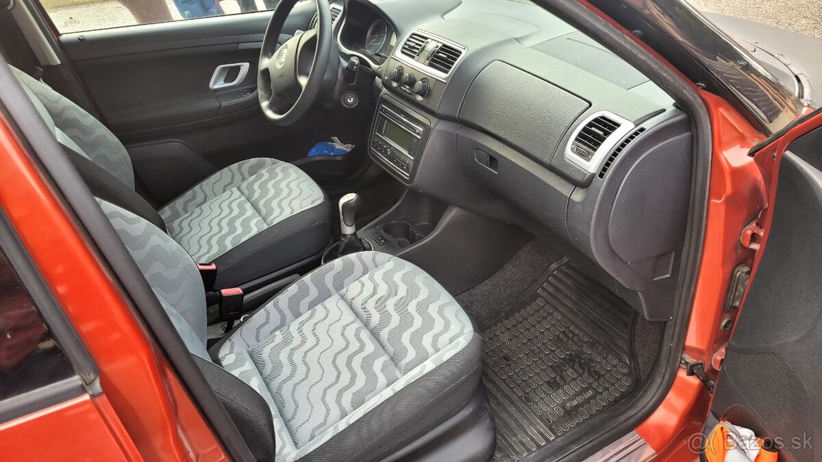 ŠKODA FABIA 2 - 5