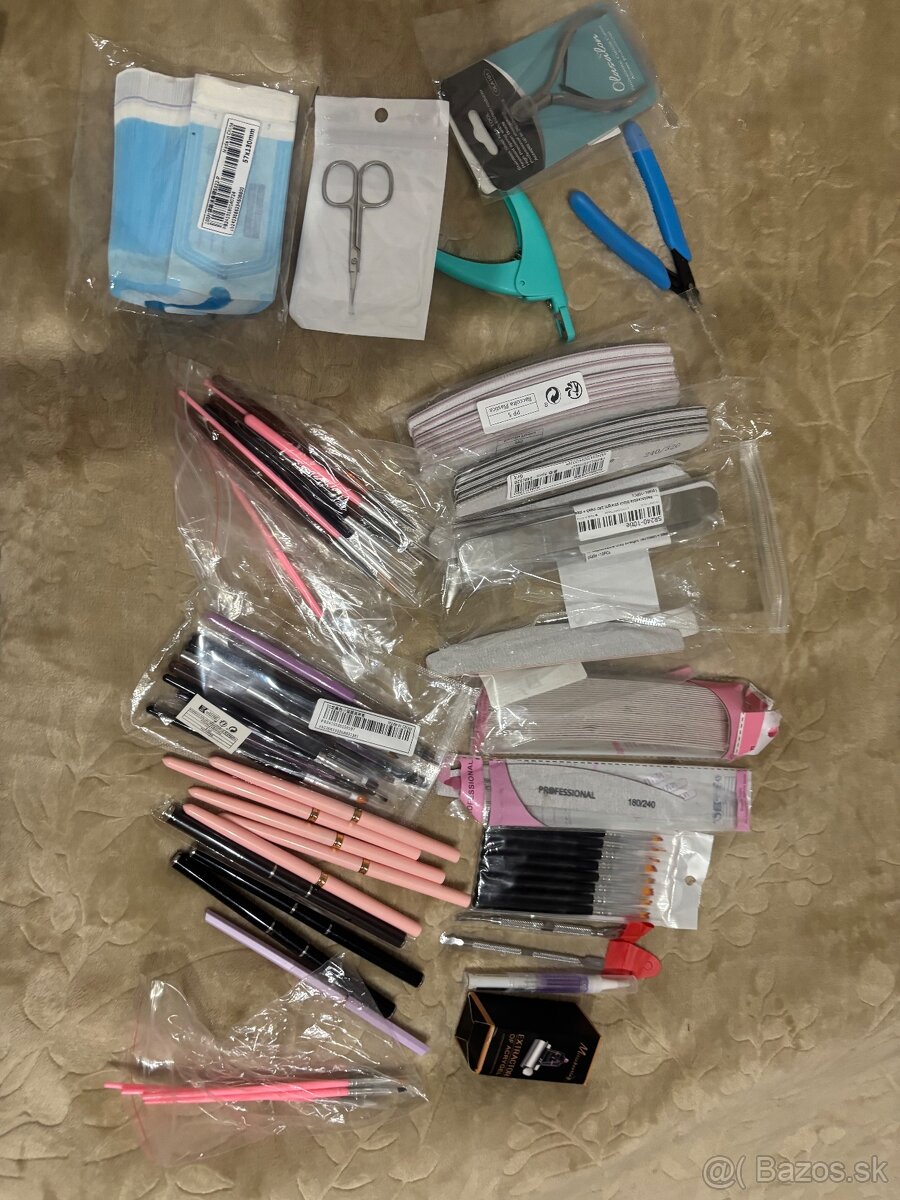 Manikersky stol a prislusenstvo - 5