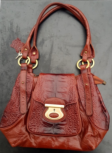 kabelky z orig. kože COCO a VERSACE - 5