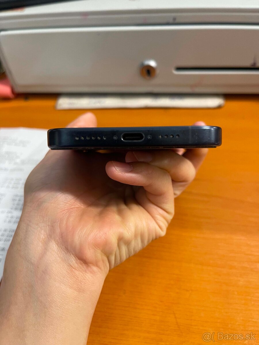 📱 NA PREDAJ IPHONE 15 PRO MAX 256GB - 5