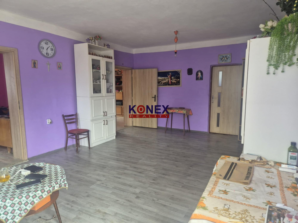 NA PREDAJ priestranný rodinný dom len 5 km od Kapušian - 5
