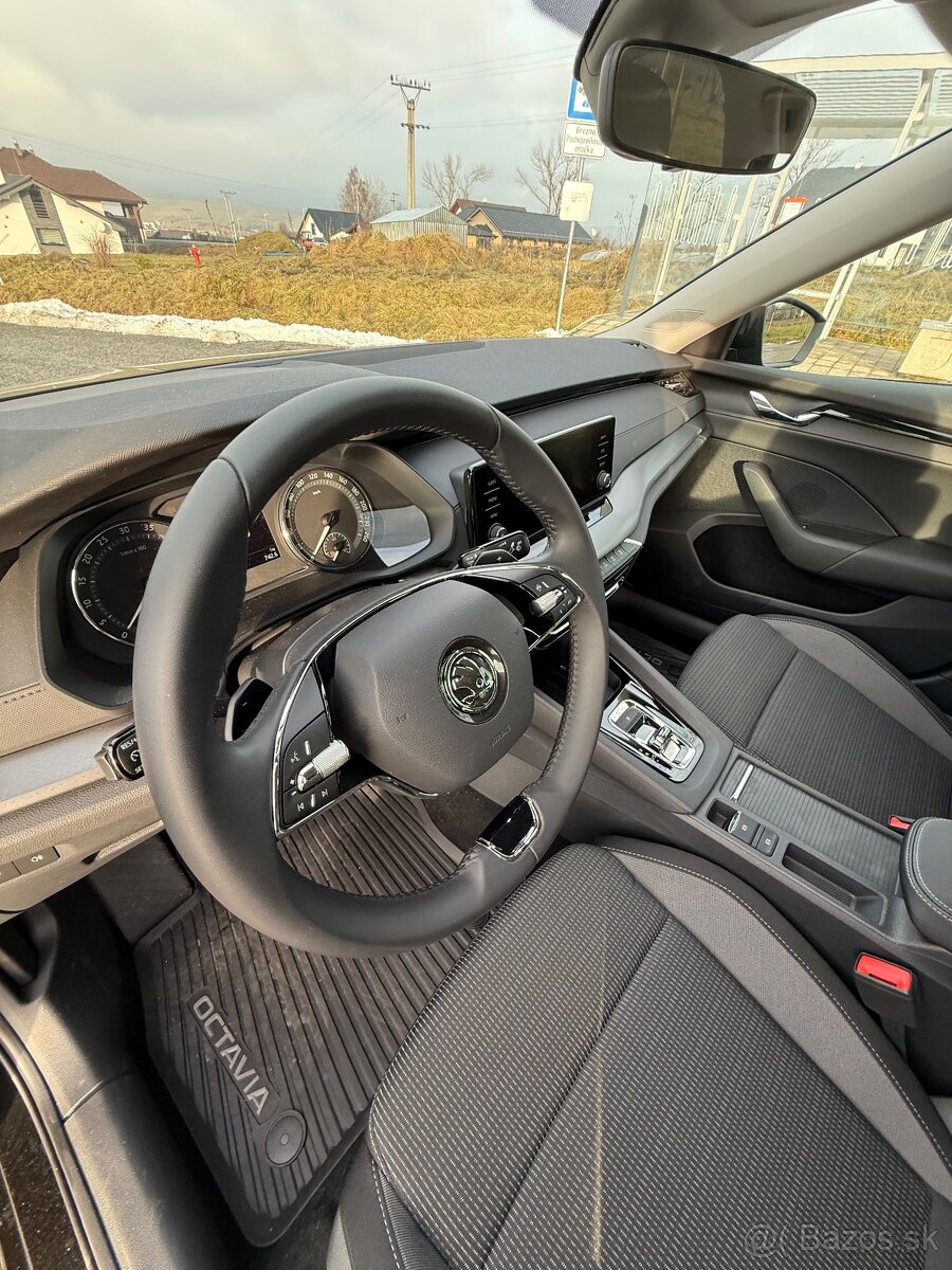 Predám škoda Octavia 2,0 TDI DSG - 5