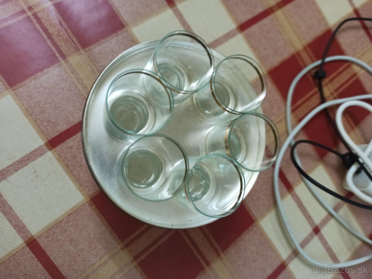 Predám keramické sošky a po striebrene jablko - 5