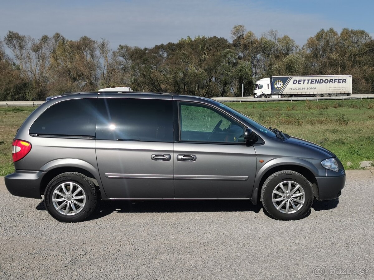 Chrysler Voyager 2,5LX CRD 2006 - 5