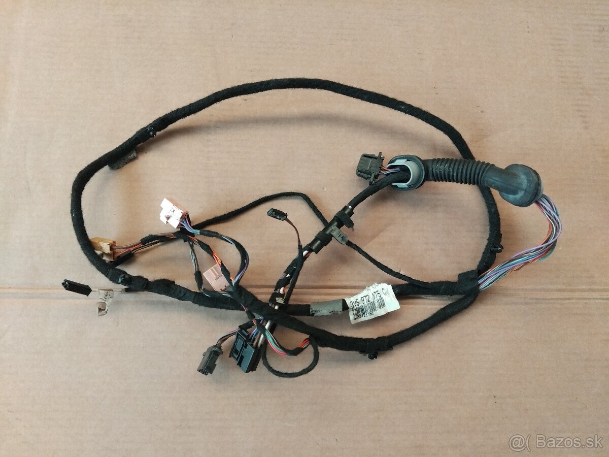 rozpredám dvere kufra Superb 3 - 5