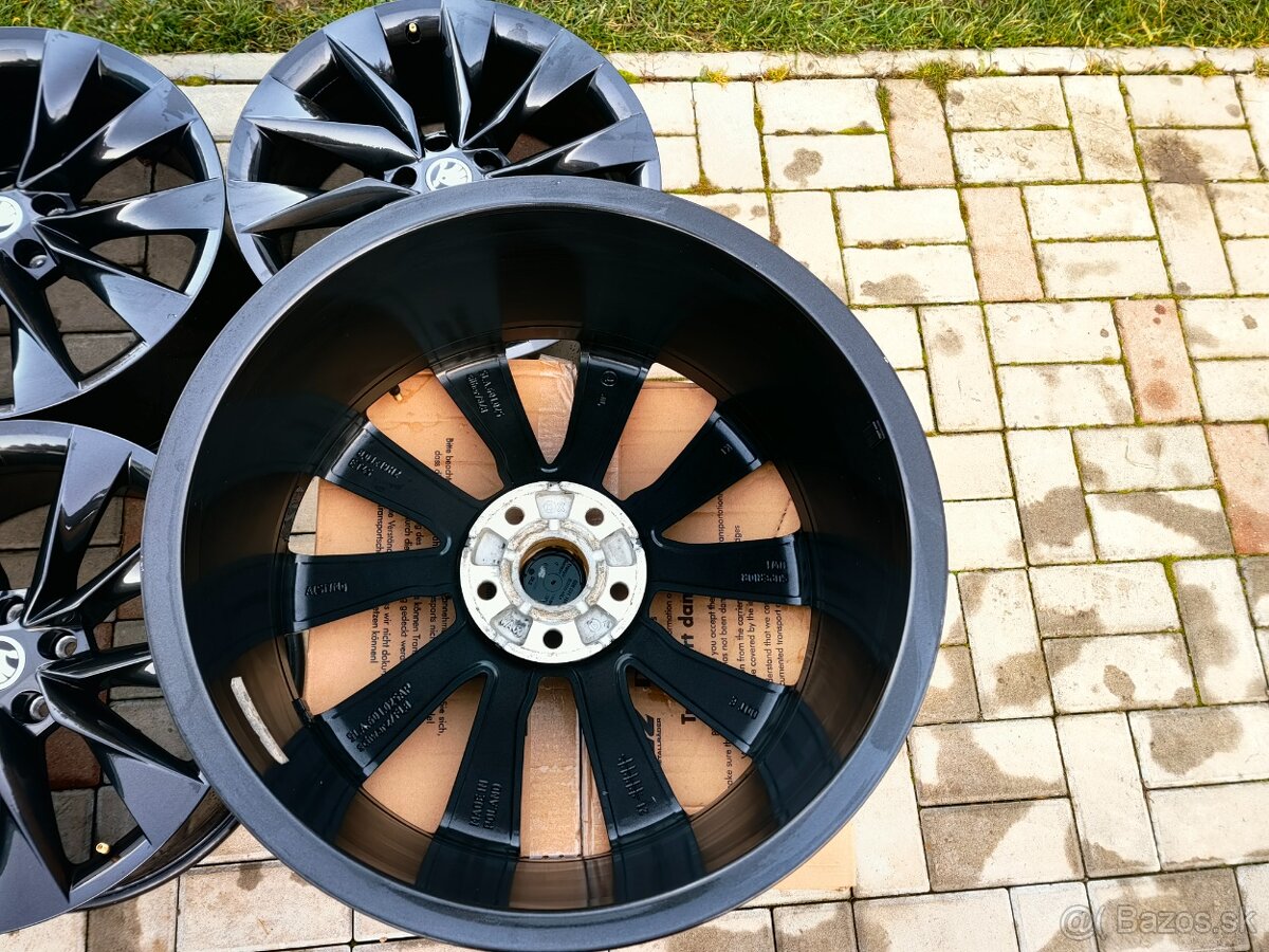 Škoda Kodiaq, RS, Enyaq,Volkswagen,Seat,Superb 5x112 r19 - 5