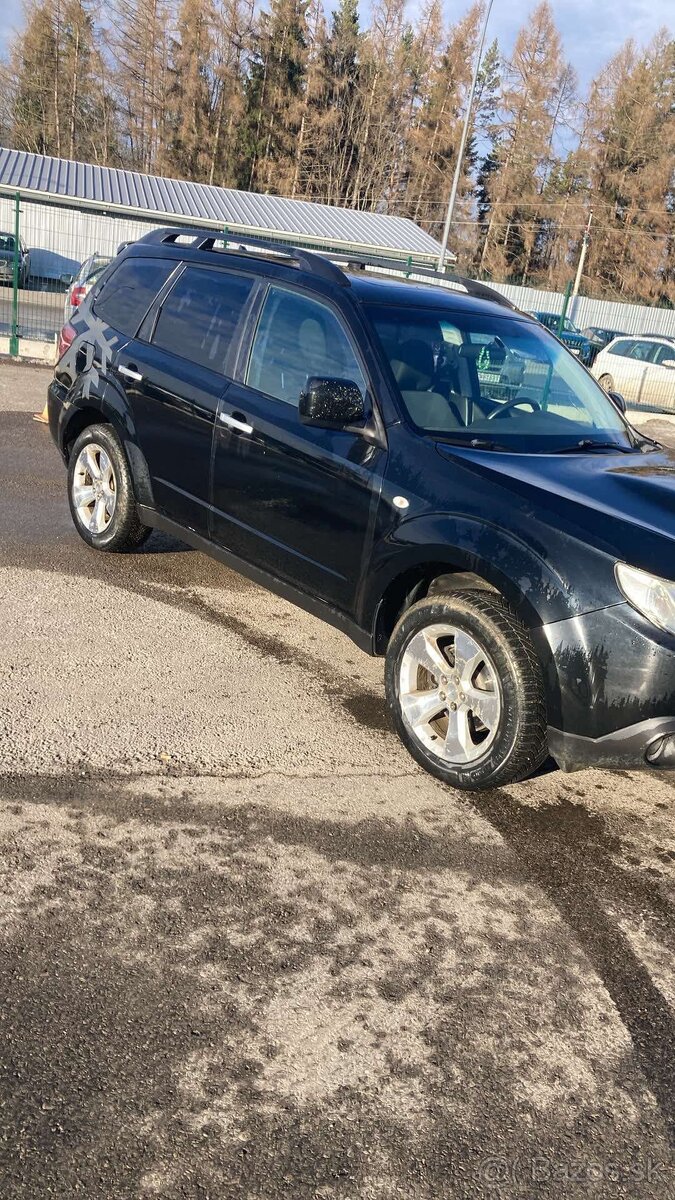 Predám Subaru forester 2l d - 5