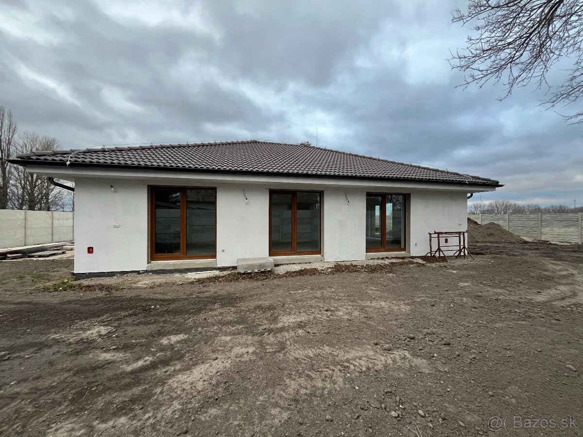 4 izbový rodinný dom, pozemok 942 m2 – 35 min. od centra BA - 5