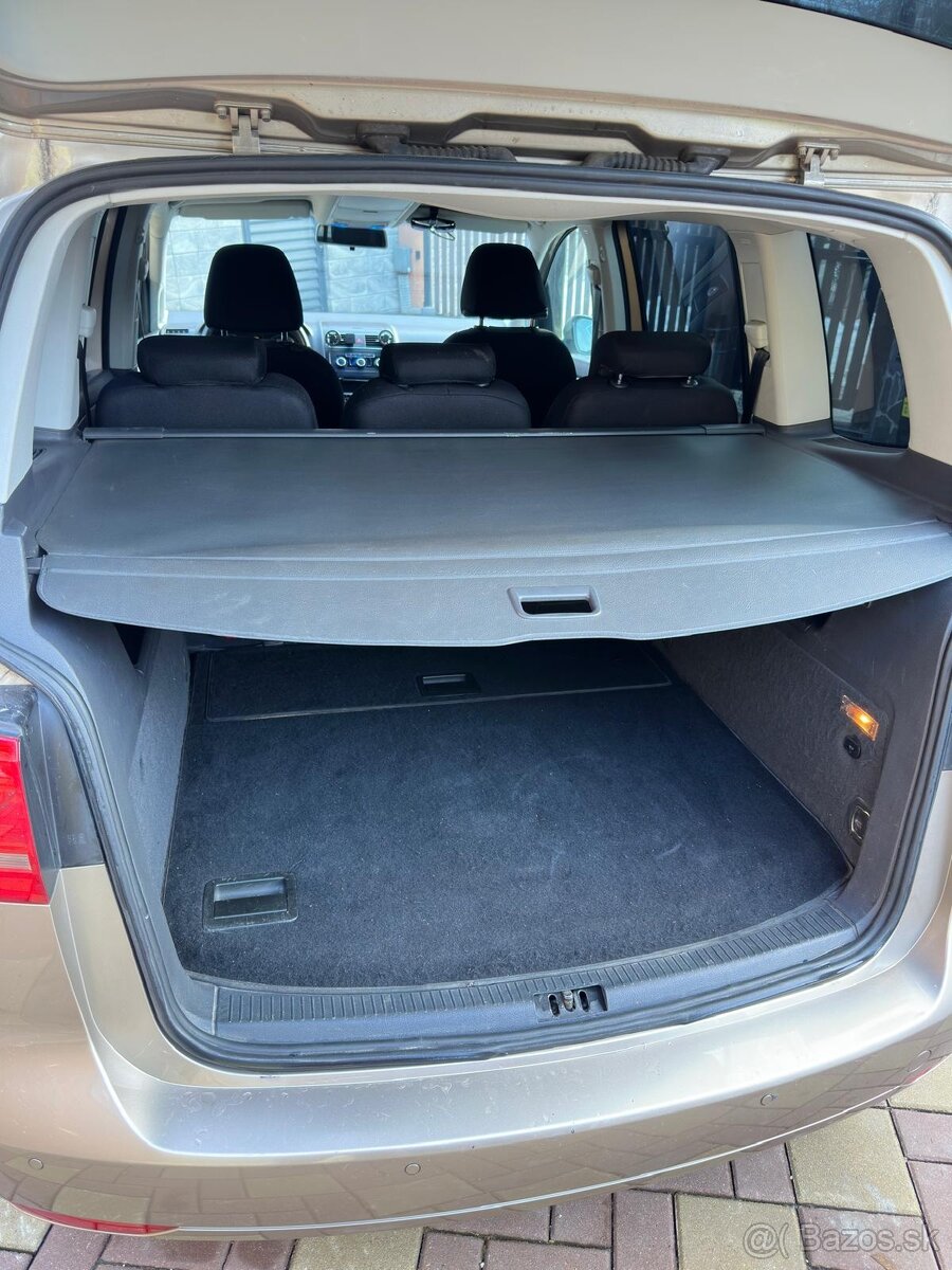 Volkswagen Touran 1.6 TDi - 5