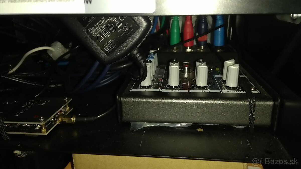 Rackový kufor 12U s príslušenstvom a mikrofónové splittery A - 5