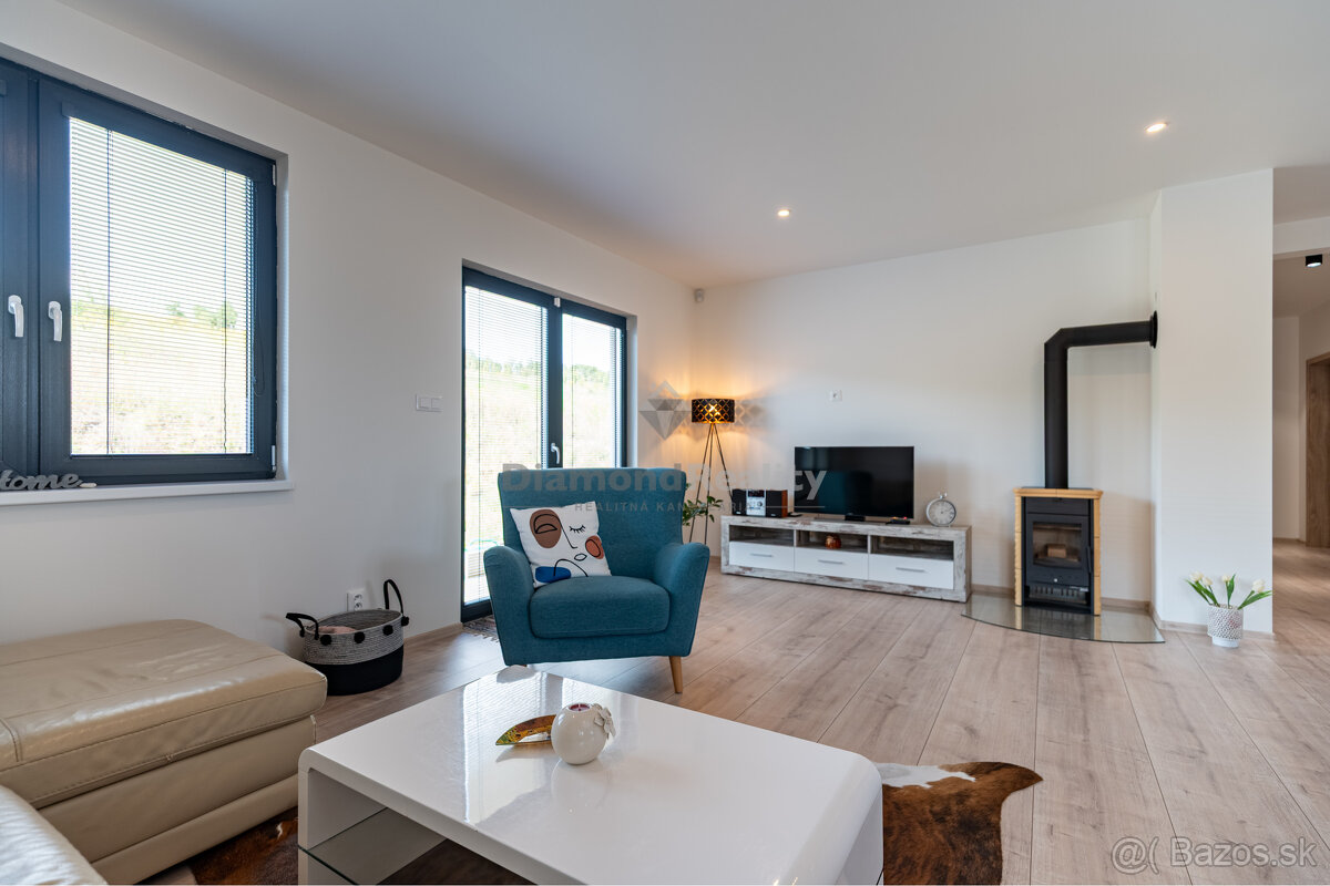 NA PREDAJ NOVOSTAVBA RODINNÉHO DOMU V OBCI GYŇOV - 5