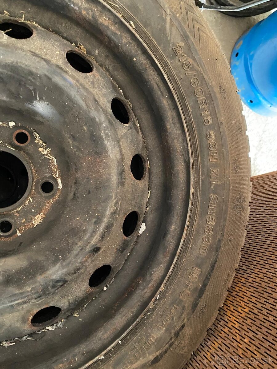 Predám kolesá 215/60 R16 - 5