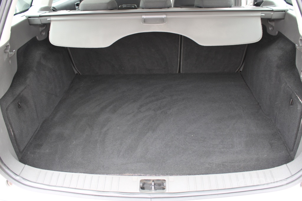 Ford Focus Combi 1,6 TDCi 66 kW - 5