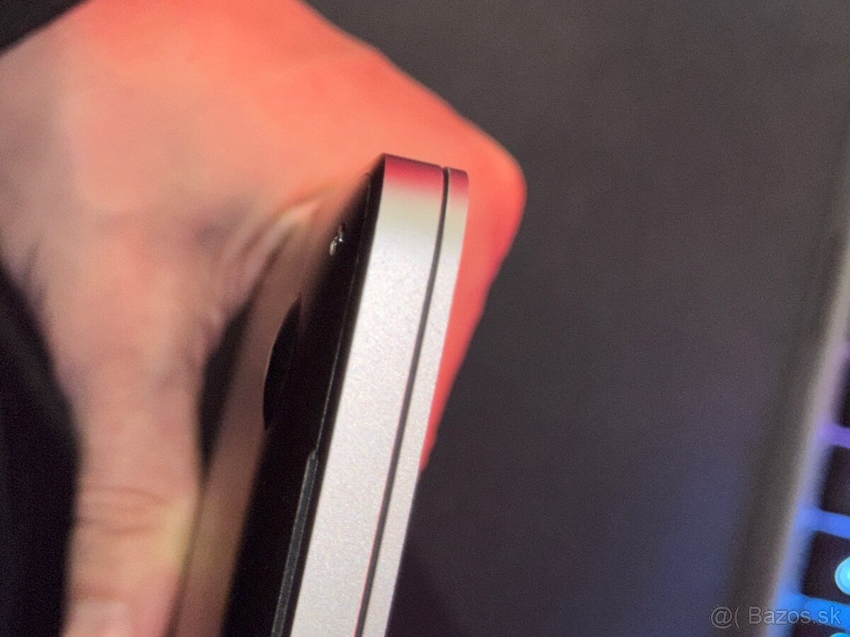 MacBook Pro 2019 16” - 5